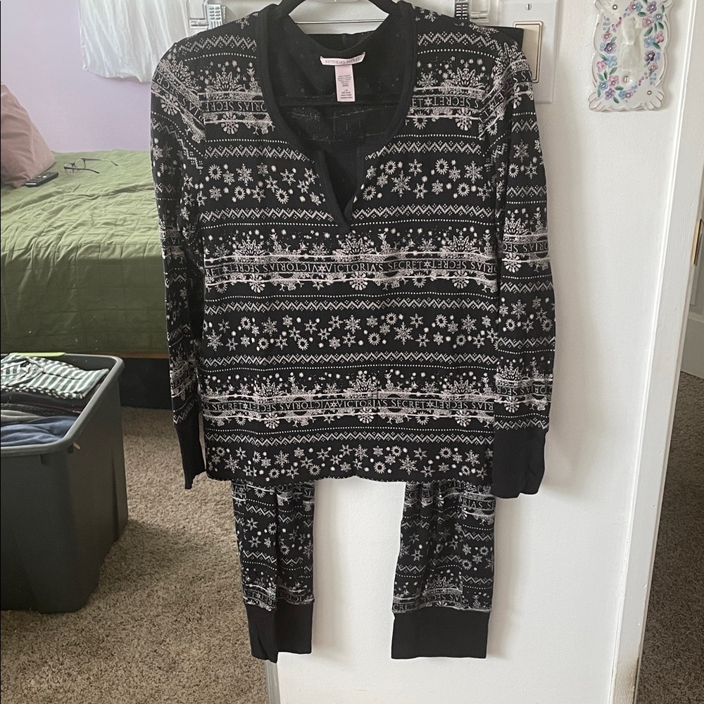 Black and White Patterned Pajama Set